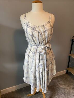 Plaid Tie-Waist Sundress in white w/ Light Blue